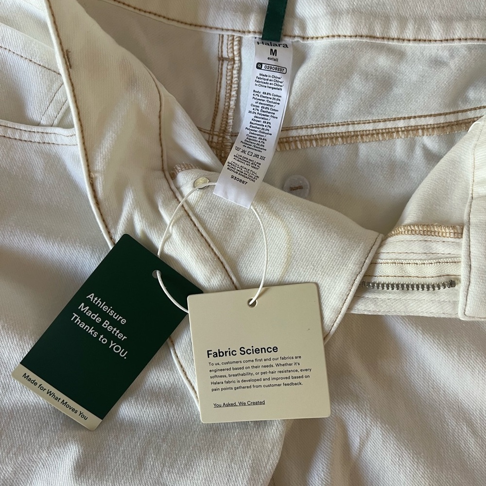 HALARA Low Rise asymmetrical Cream Jeans - Picture 5 of 5